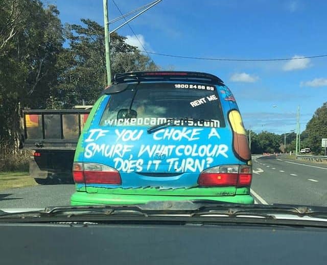 Byron Bay - Choke a smurf joke